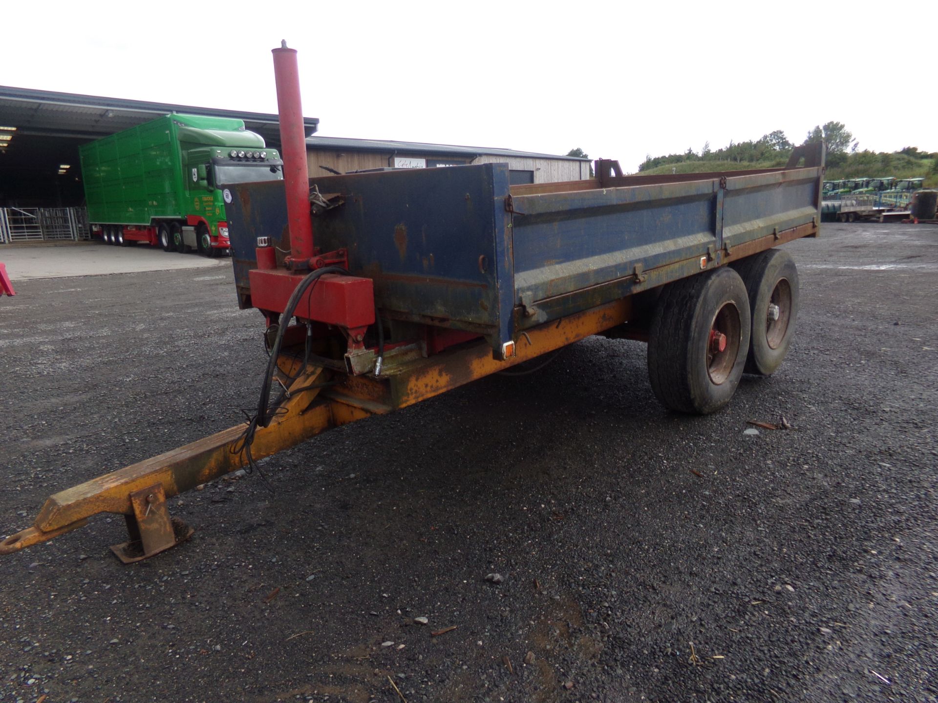 TWIN AXEL 8T TIPPING TRAILER - Image 3 of 7