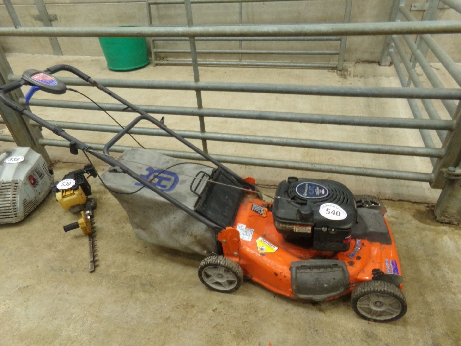 HUSQVARNA PETROL MOWER