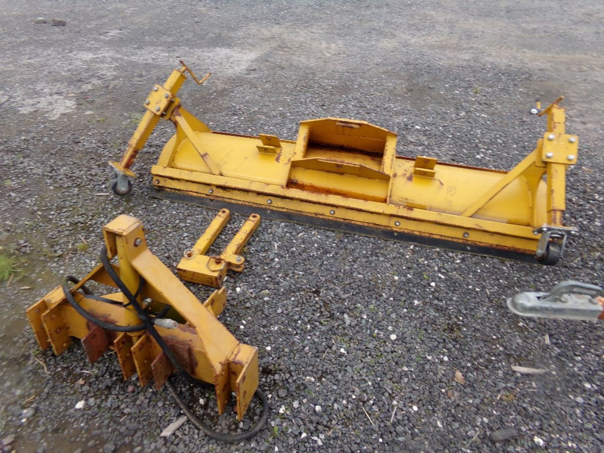 6FT SNOW PLOUGH (NO VAT) - Image 3 of 3