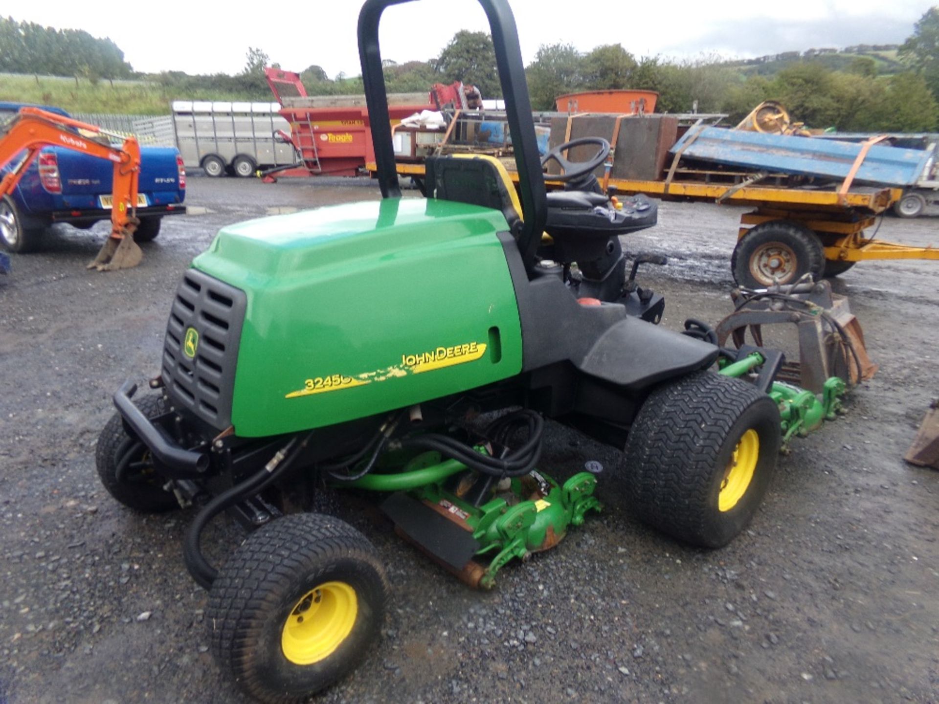 JOHN DEERE 3245C DIESEL RIDE-ON ROTARY M