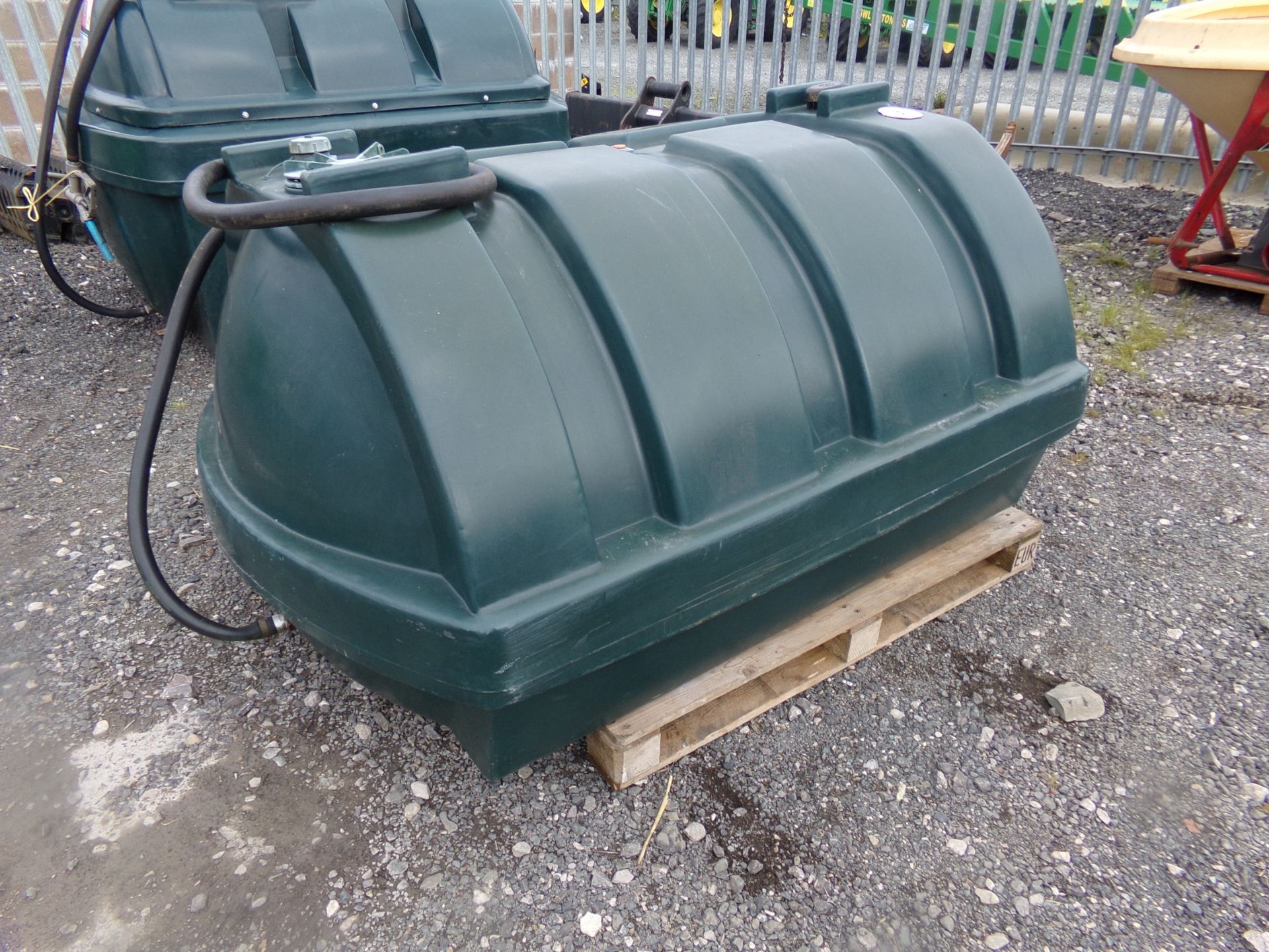 FUEL TANK (NO VAT) - Bild 2 aus 3