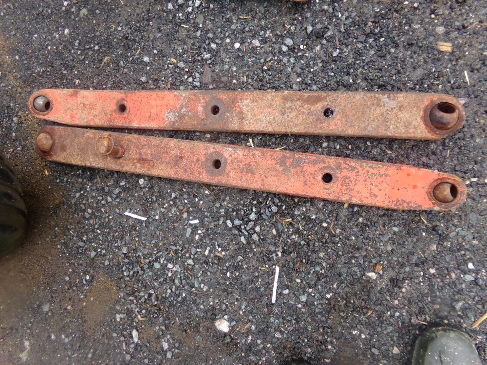 PAIR TRACTOR LINK ARMS (NO VAT)