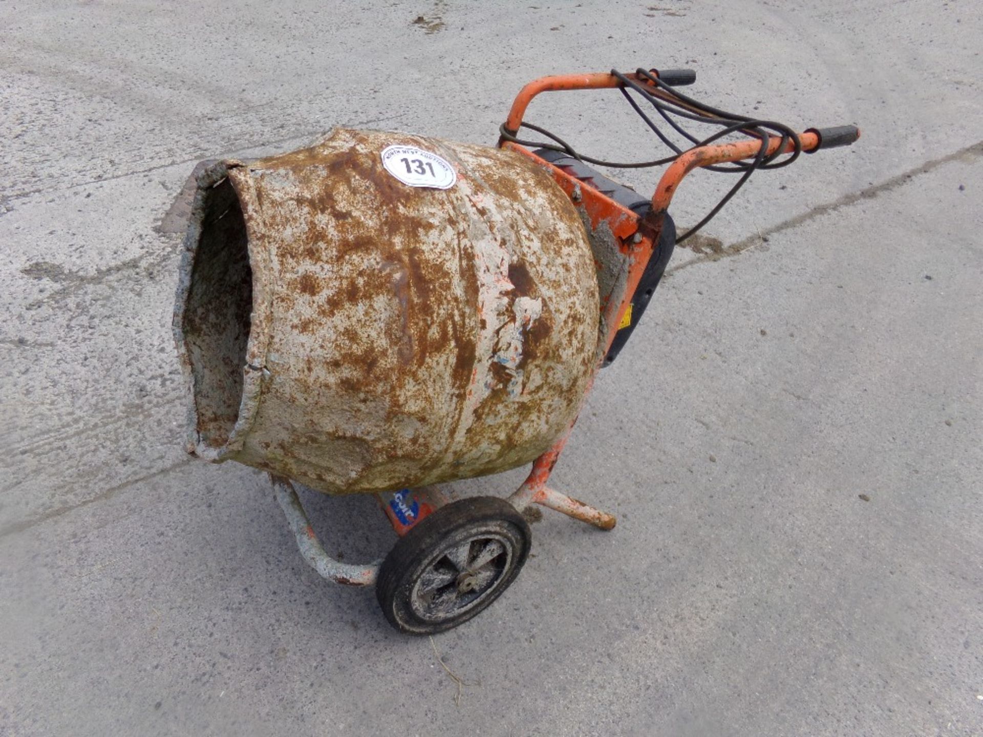 CEMENT MIXER (NO VAT)