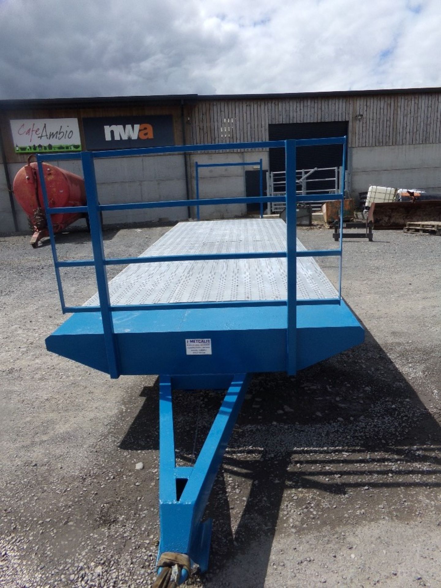 18FT TWIN AXEL BALE TRAILER (NO VAT) - Image 5 of 5