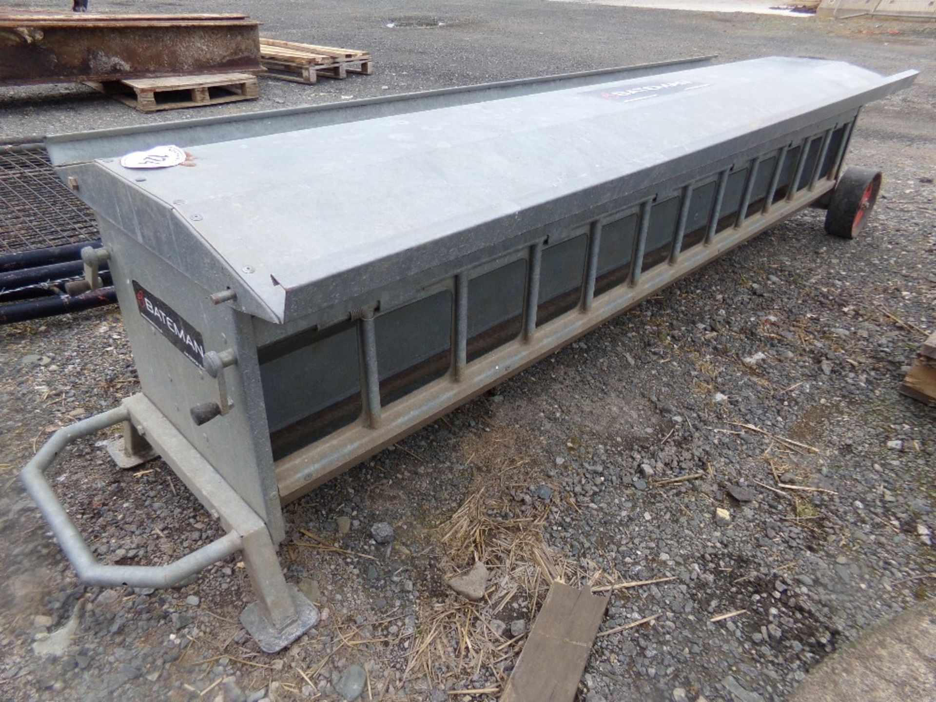 BATEMAN LAMB FEEDER (USED 1 SEASON) (+VA - Image 2 of 2