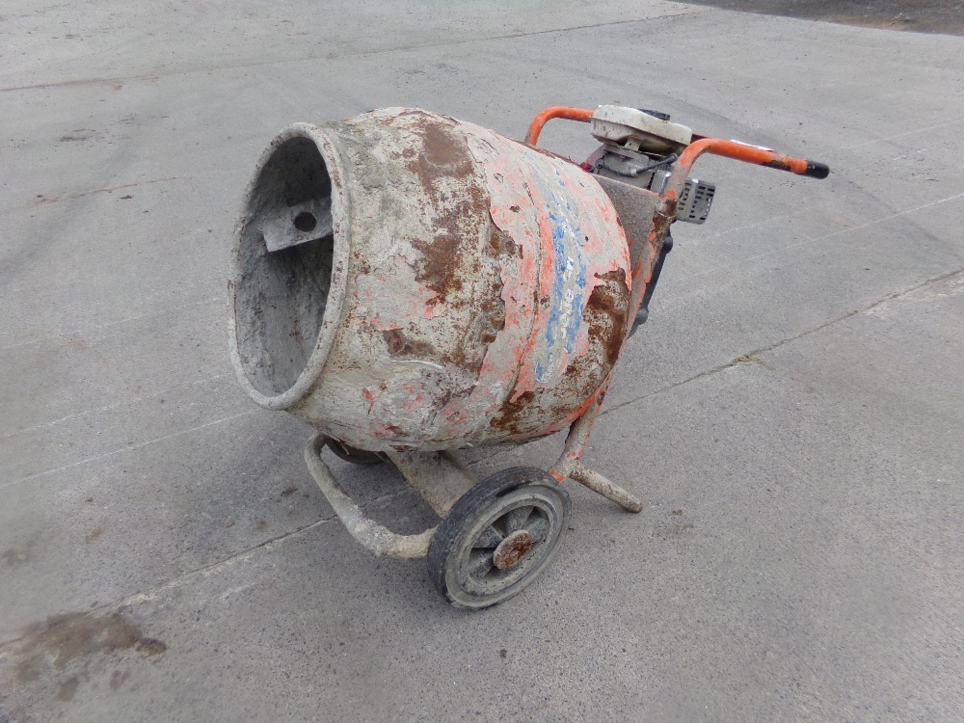 CEMENT MIXER (NO VAT)