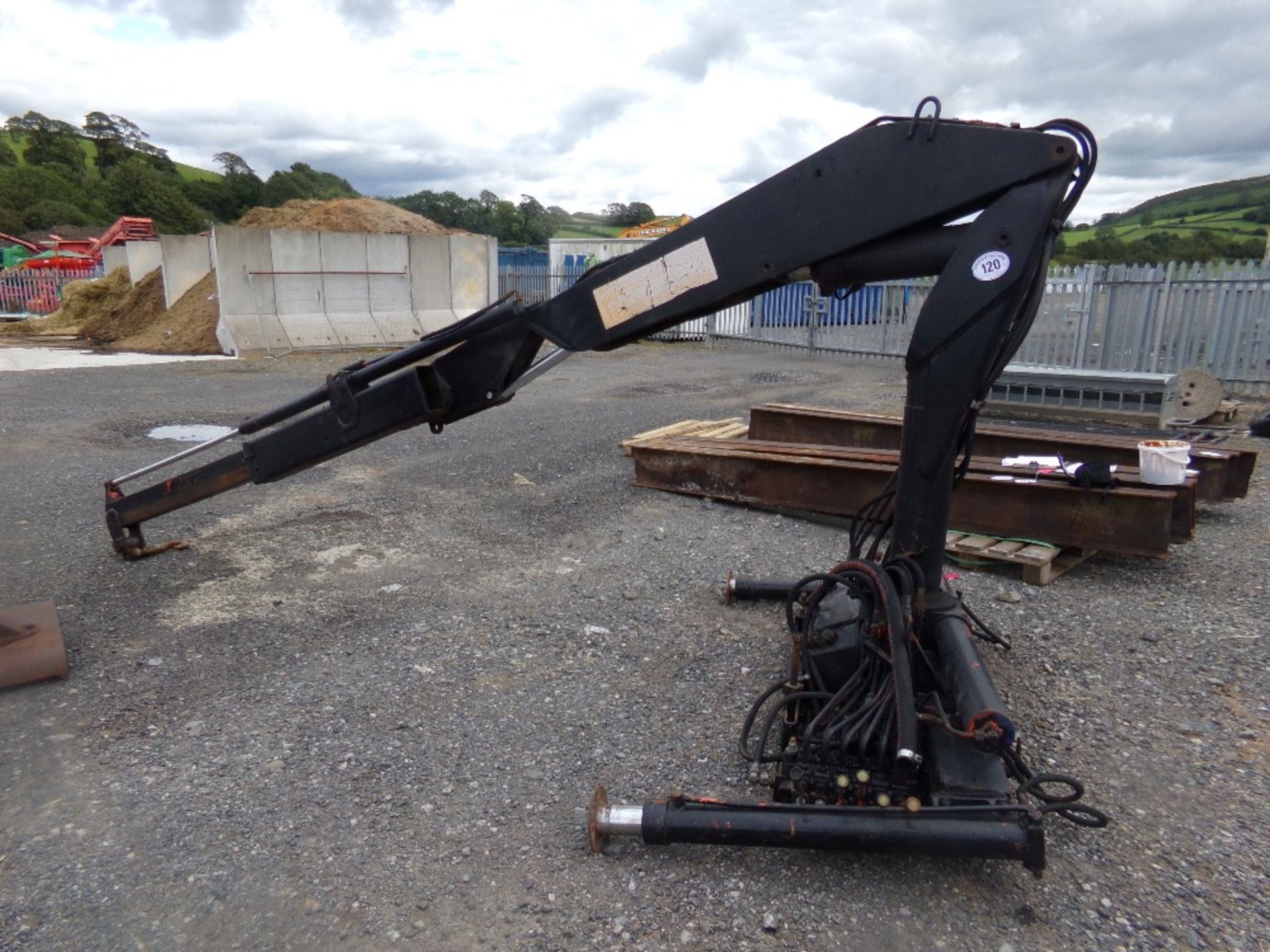 EXTENDABLE 650A HIAB (NO VAT)