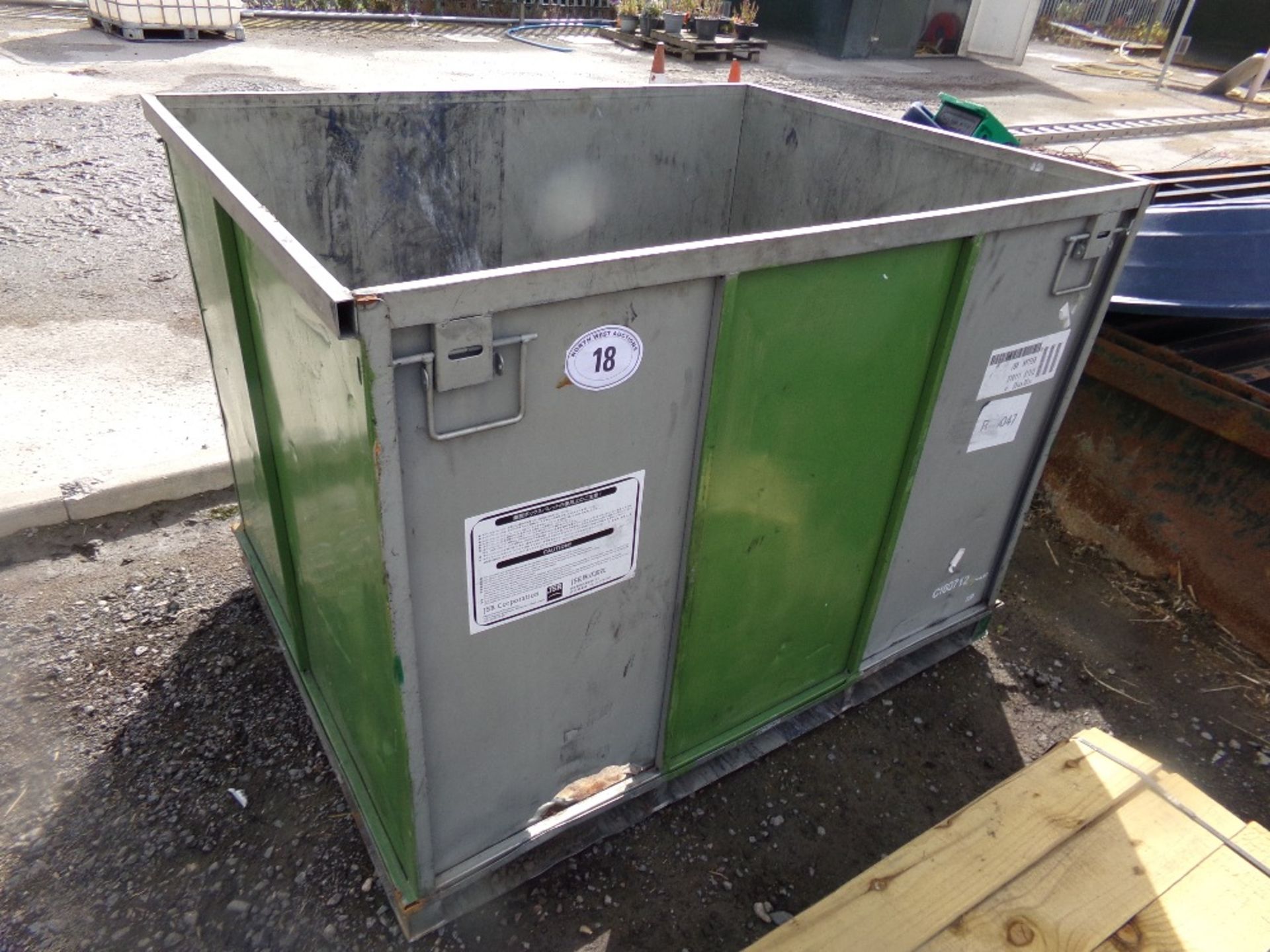 METAL CRATE (+VAT)