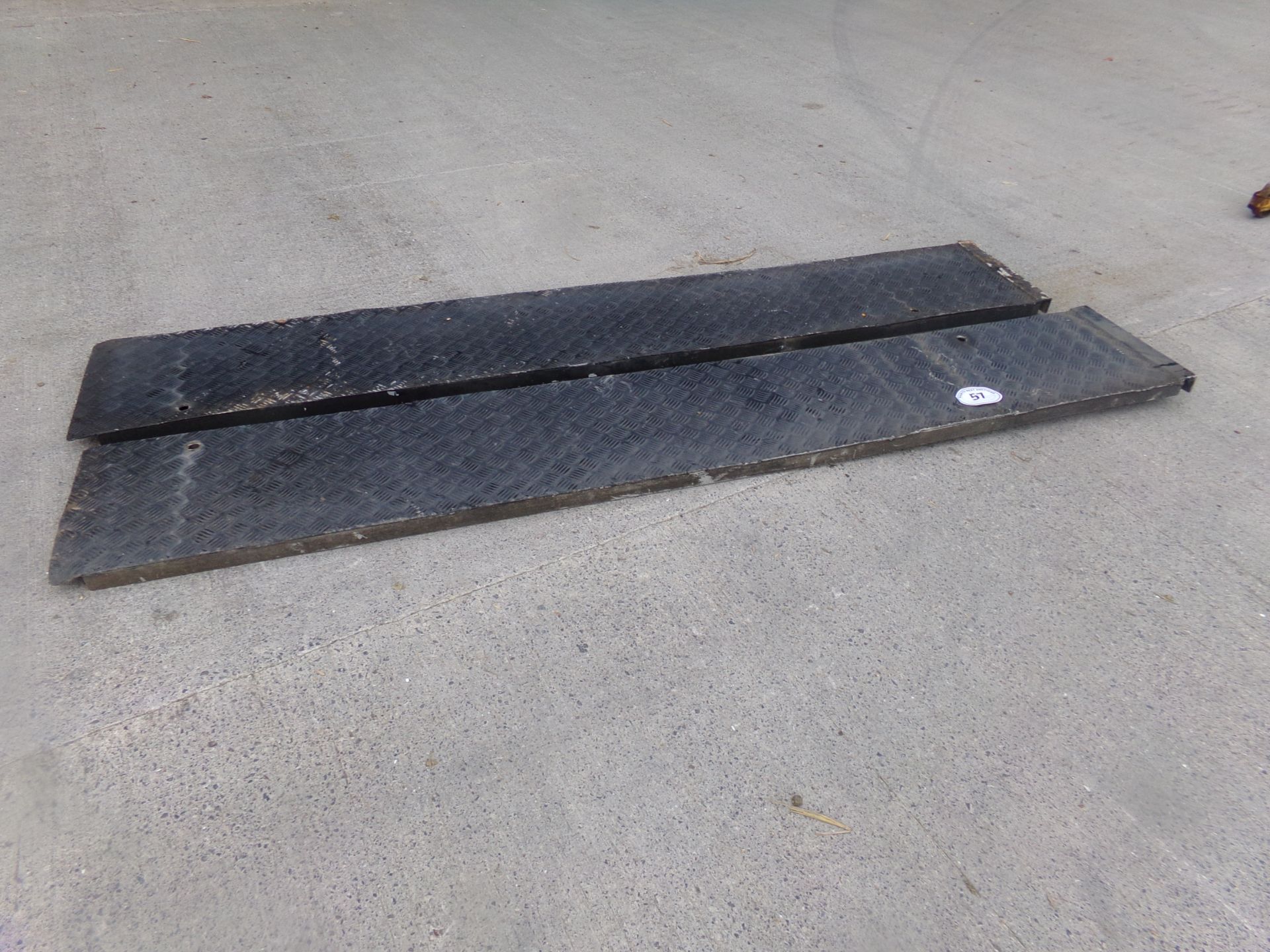 TRAILER RAMPS, 8FT LONG APPROX (NO VAT)