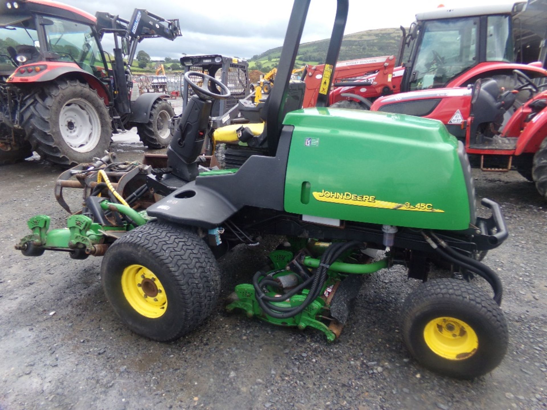 JOHN DEERE 3245C DIESEL RIDE-ON ROTARY M - Image 2 of 3