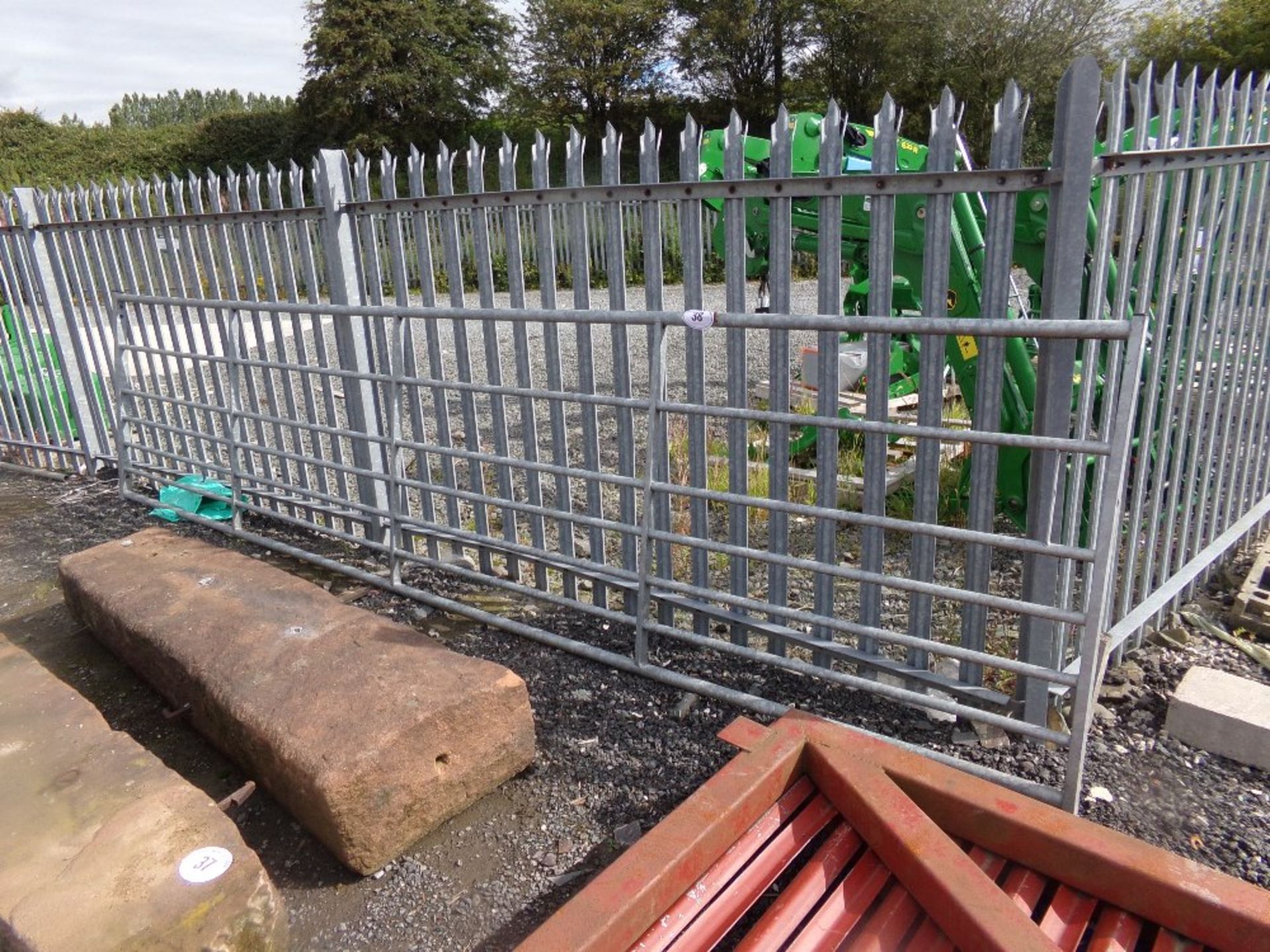 16FT METAL FIELD GATE (NO VAT)