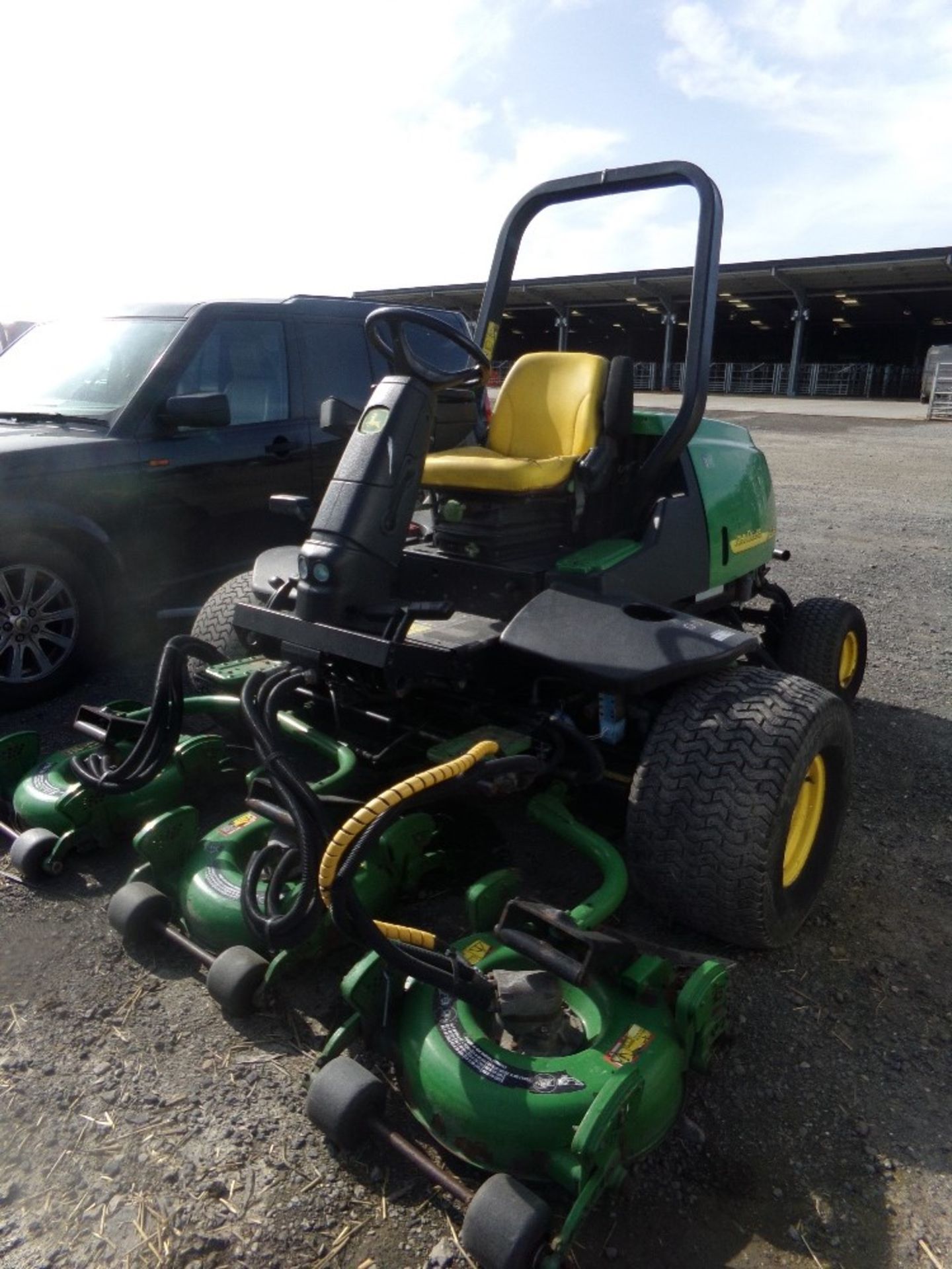 JOHN DEERE 3245C RIDE-ON MOWER (+ VAT) - Image 2 of 4