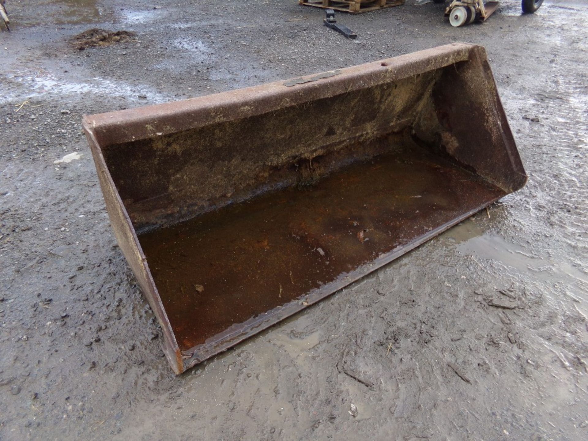 5FT BOBCAT BUCKET (+ VAT) - Image 2 of 2