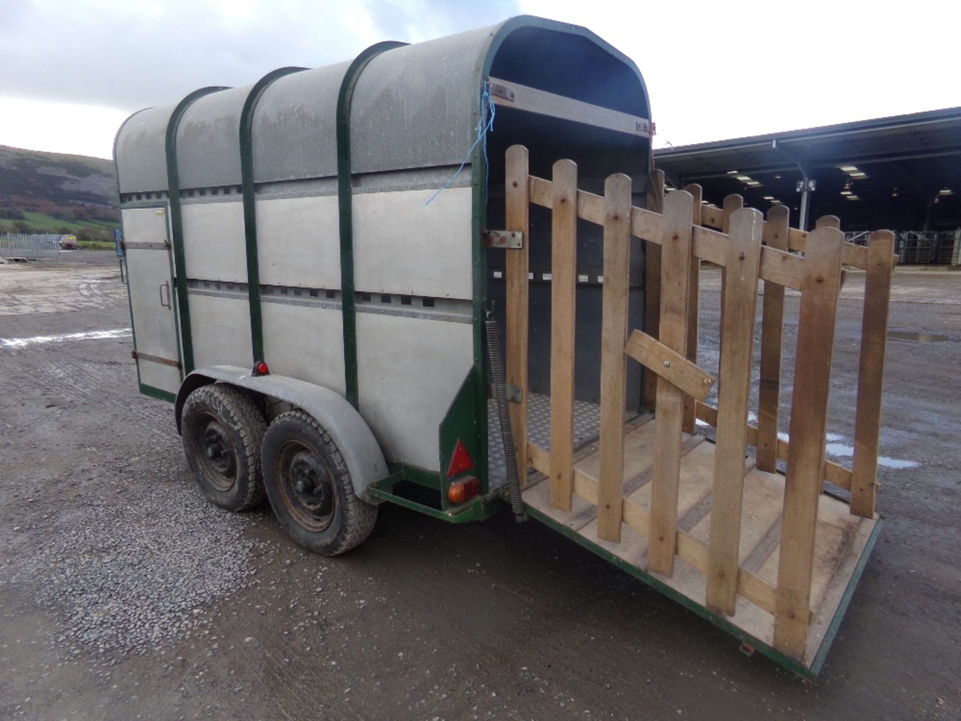 BATESON LIVESTOCK TRAILER (NO VAT) - Image 3 of 4