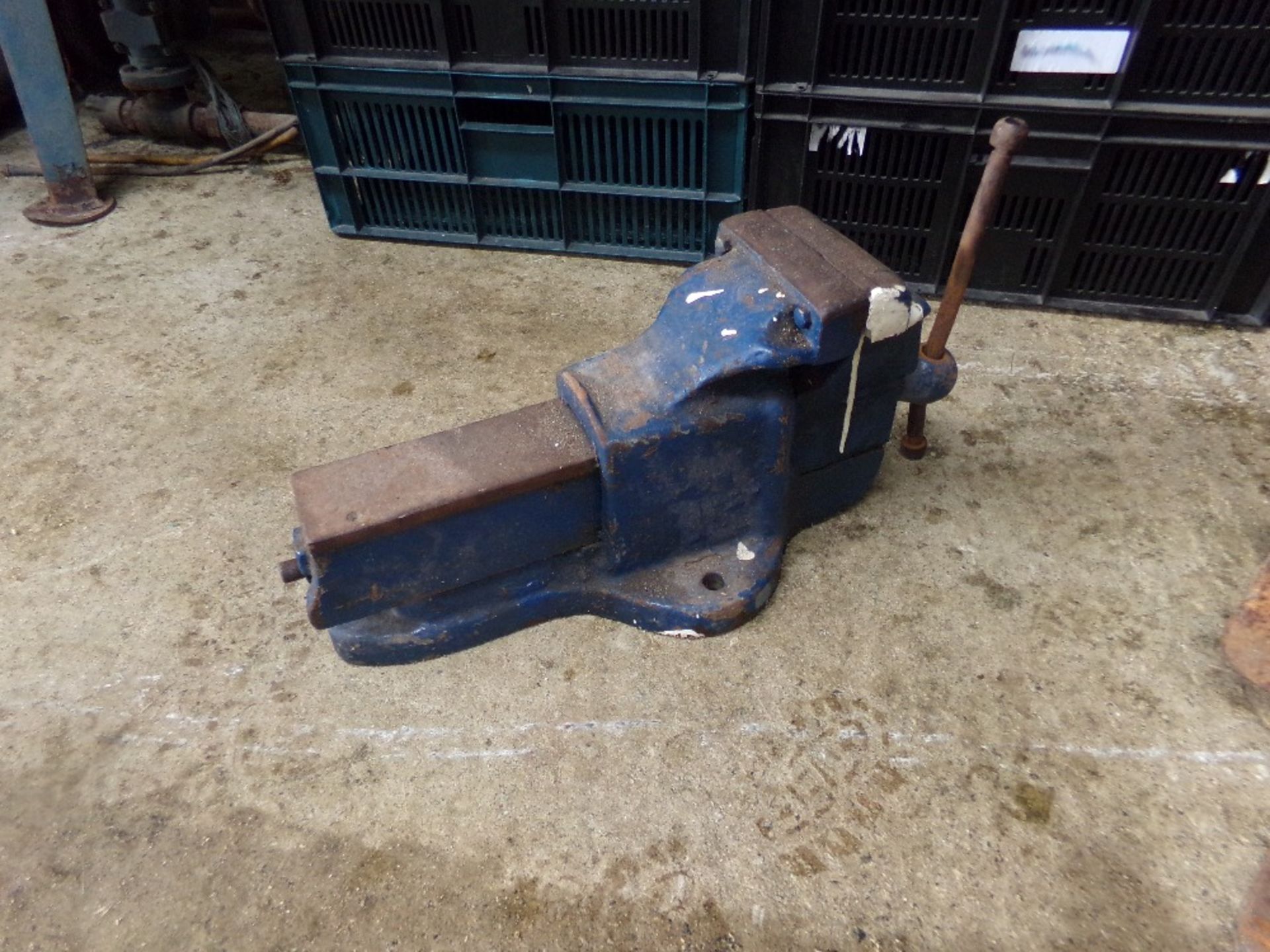 LARGE BENCH VICE (NO VAT)