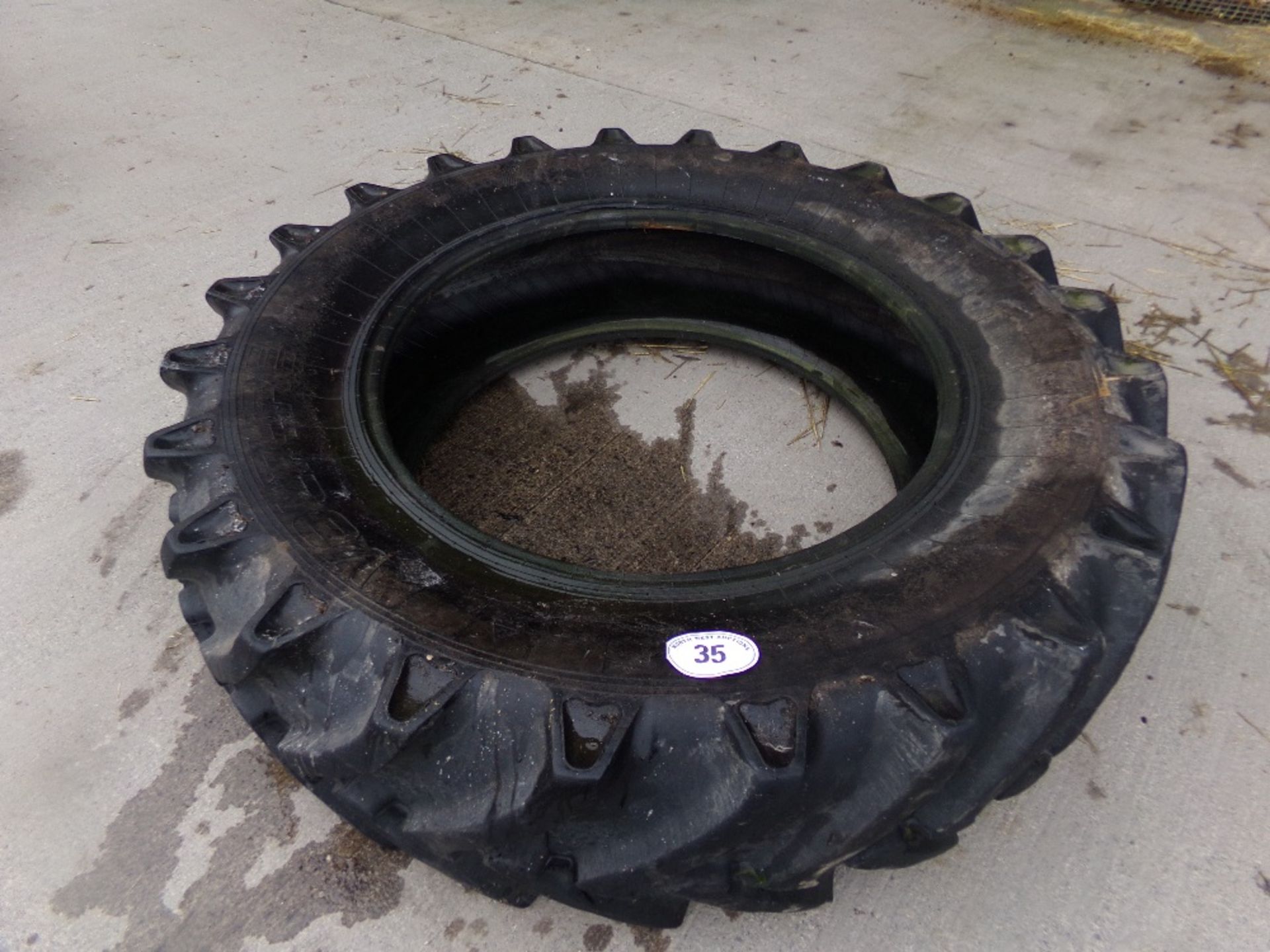 184/38 TRACTOR TYRE 80% TREAD