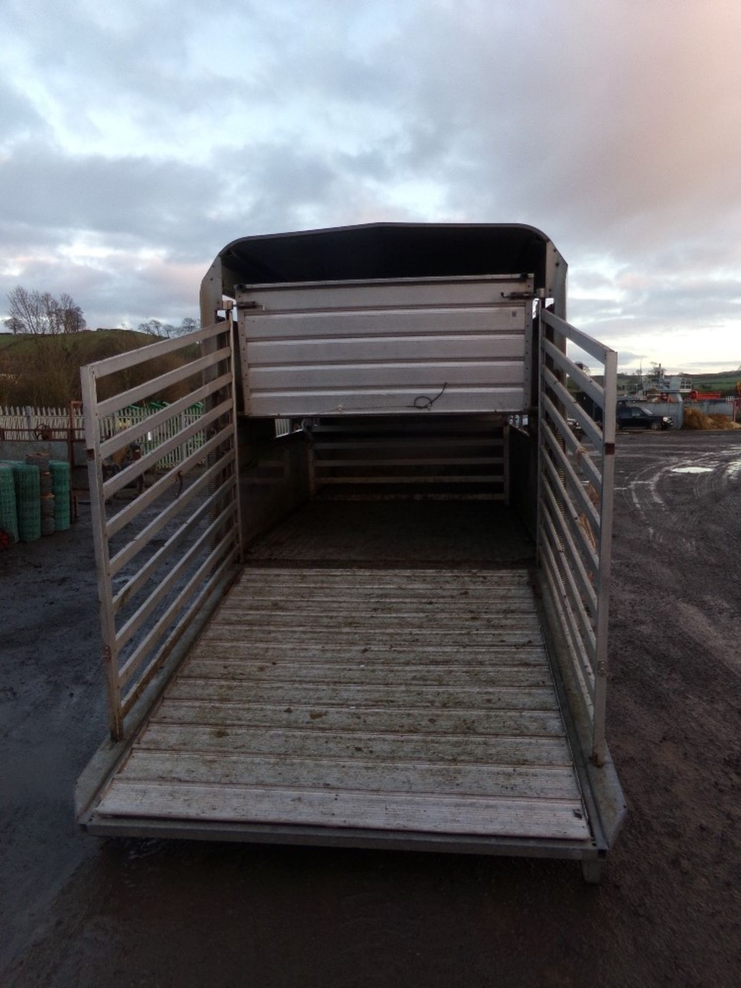 IW CALF/SHEEP TRAILER - Image 3 of 5