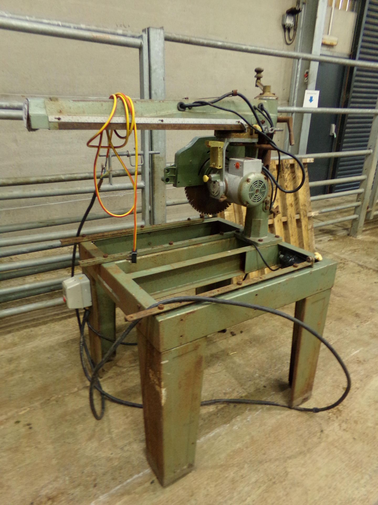 DEWALT RADIAL SAW