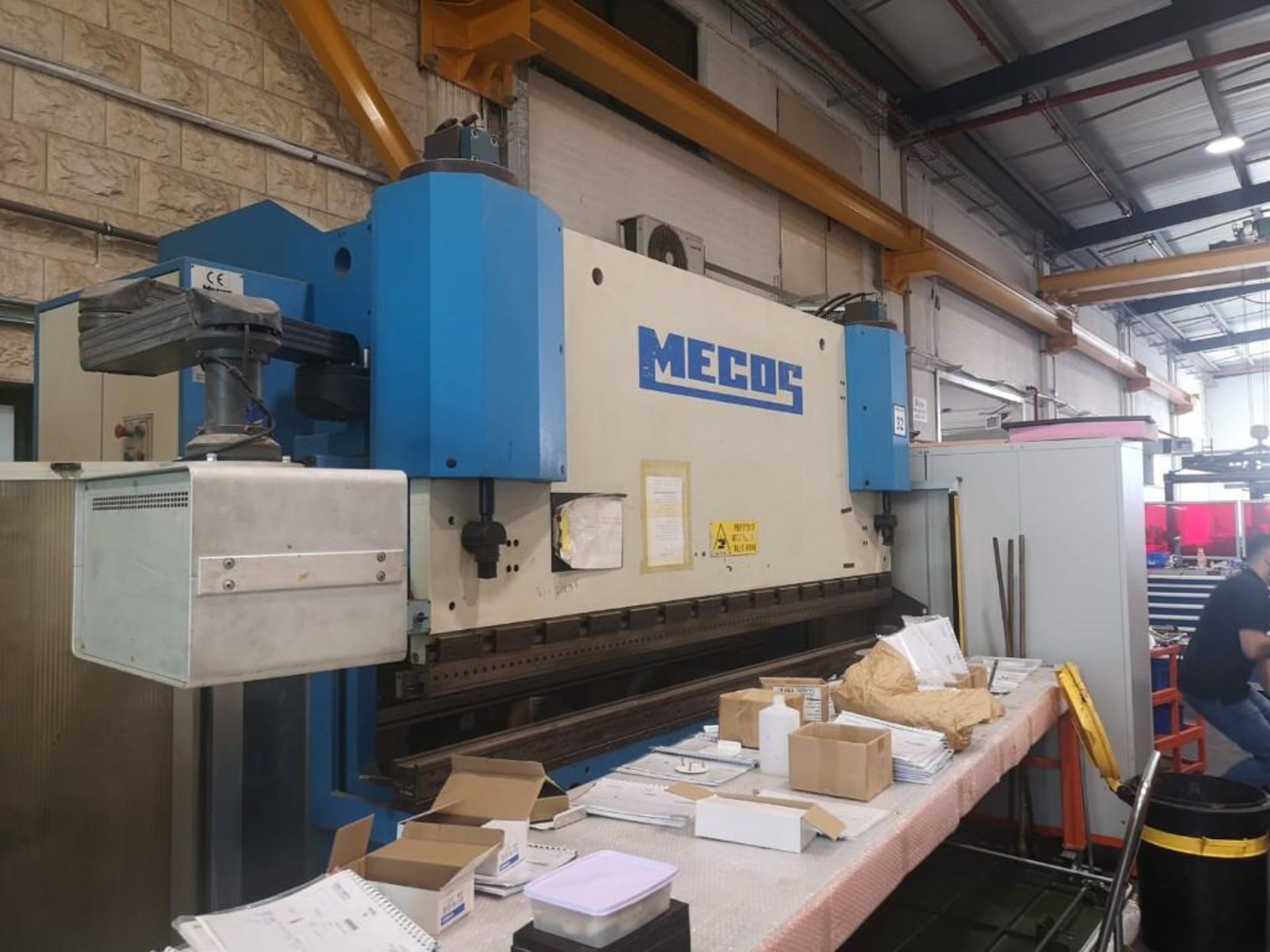 MECOS HYDRAULIC PRESS BRAKE; MODEL SYNCHRO 100/300 - Image 2 of 4