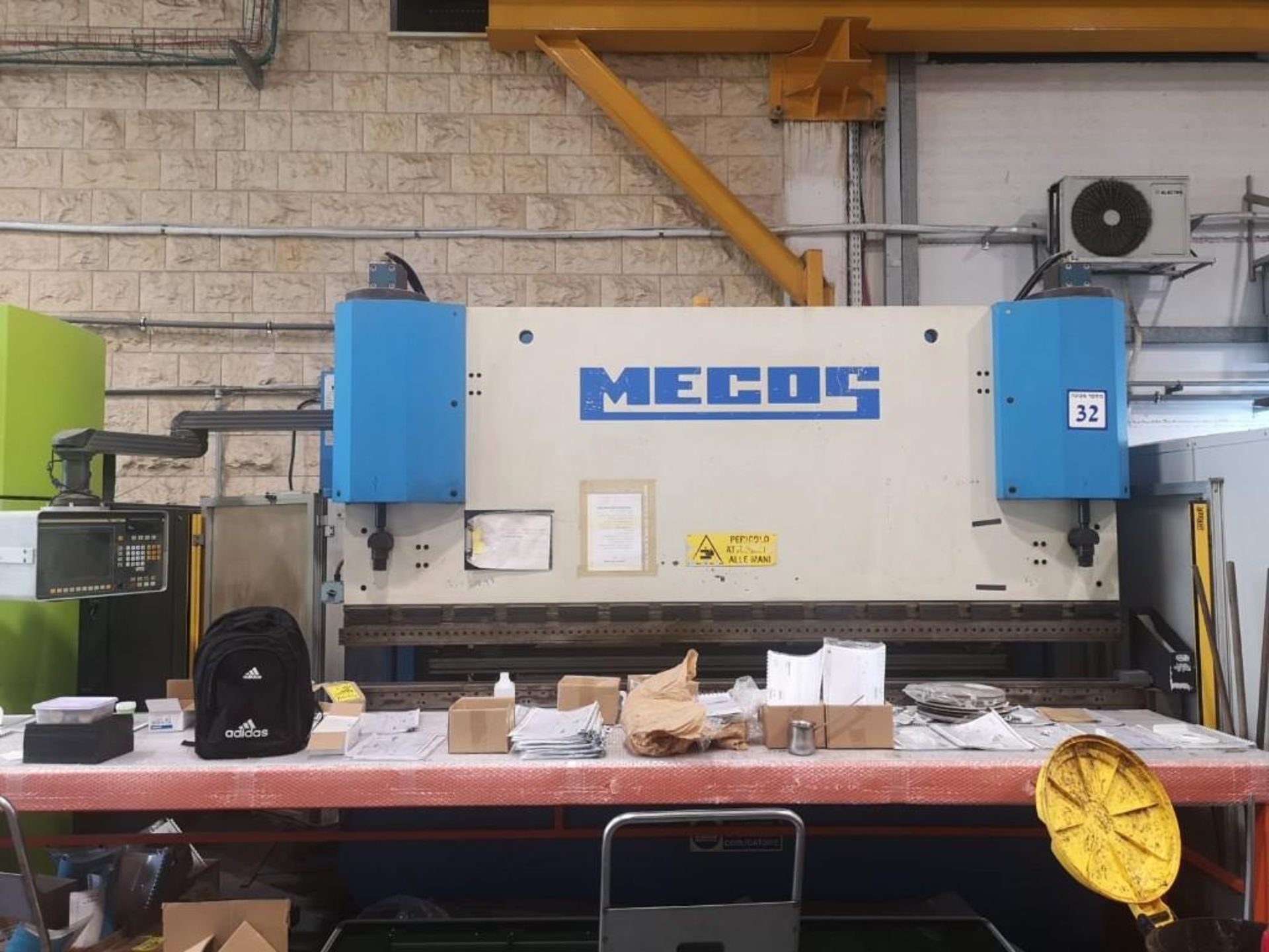 MECOS HYDRAULIC PRESS BRAKE; MODEL SYNCHRO 100/300