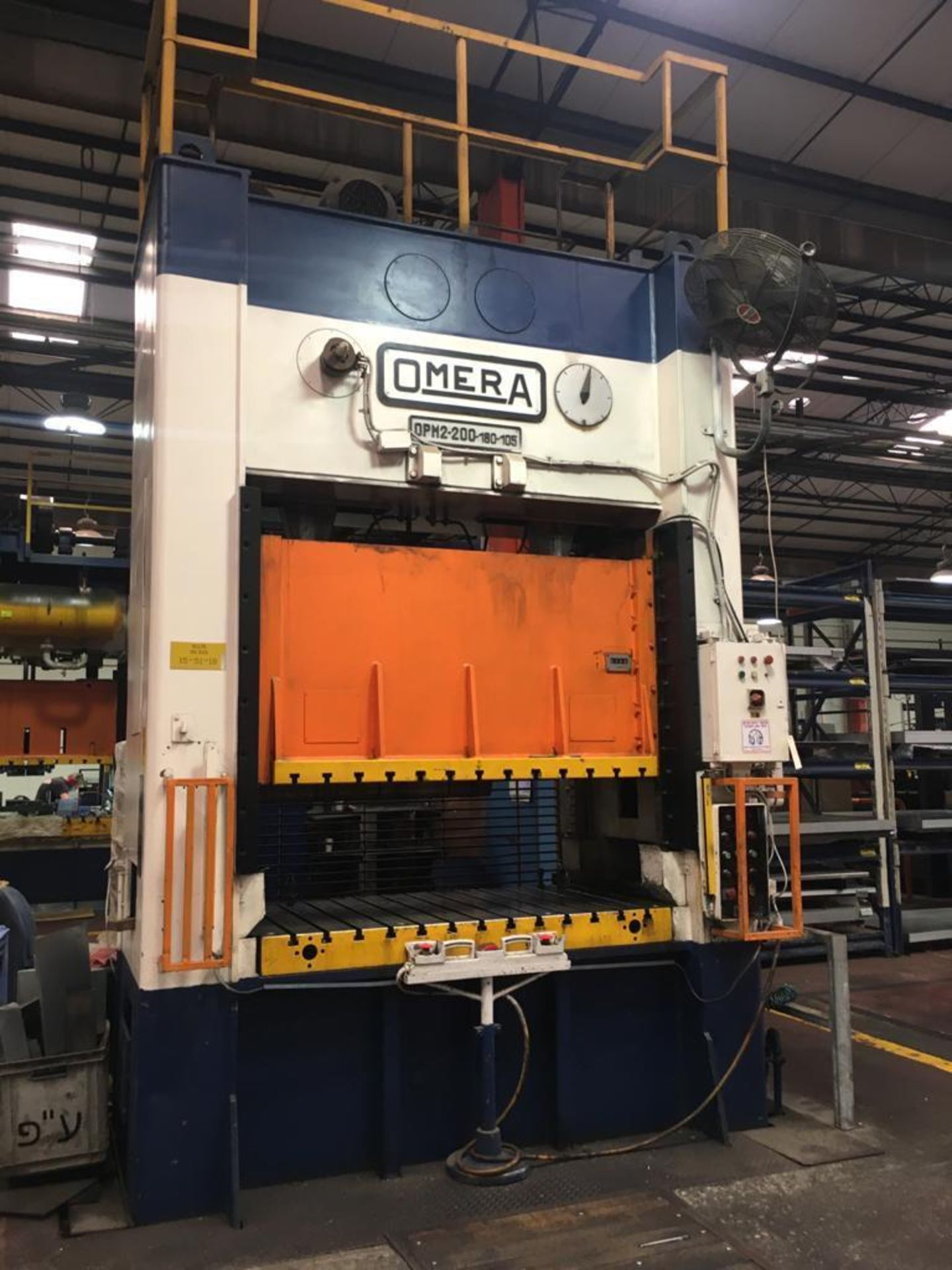 OMERA 200 TON HYDRAULIC STAMPING PRESS; MODEL OPM2-200-180-105 - Image 3 of 4