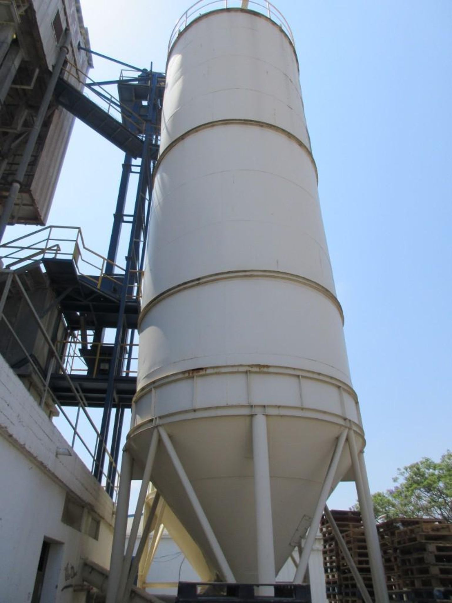 GRAIN SILO