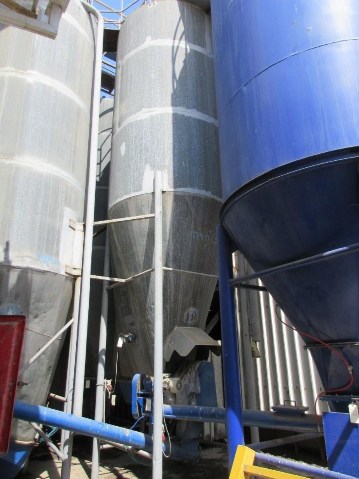 YAHAV HAMIAS GRAIN SILO