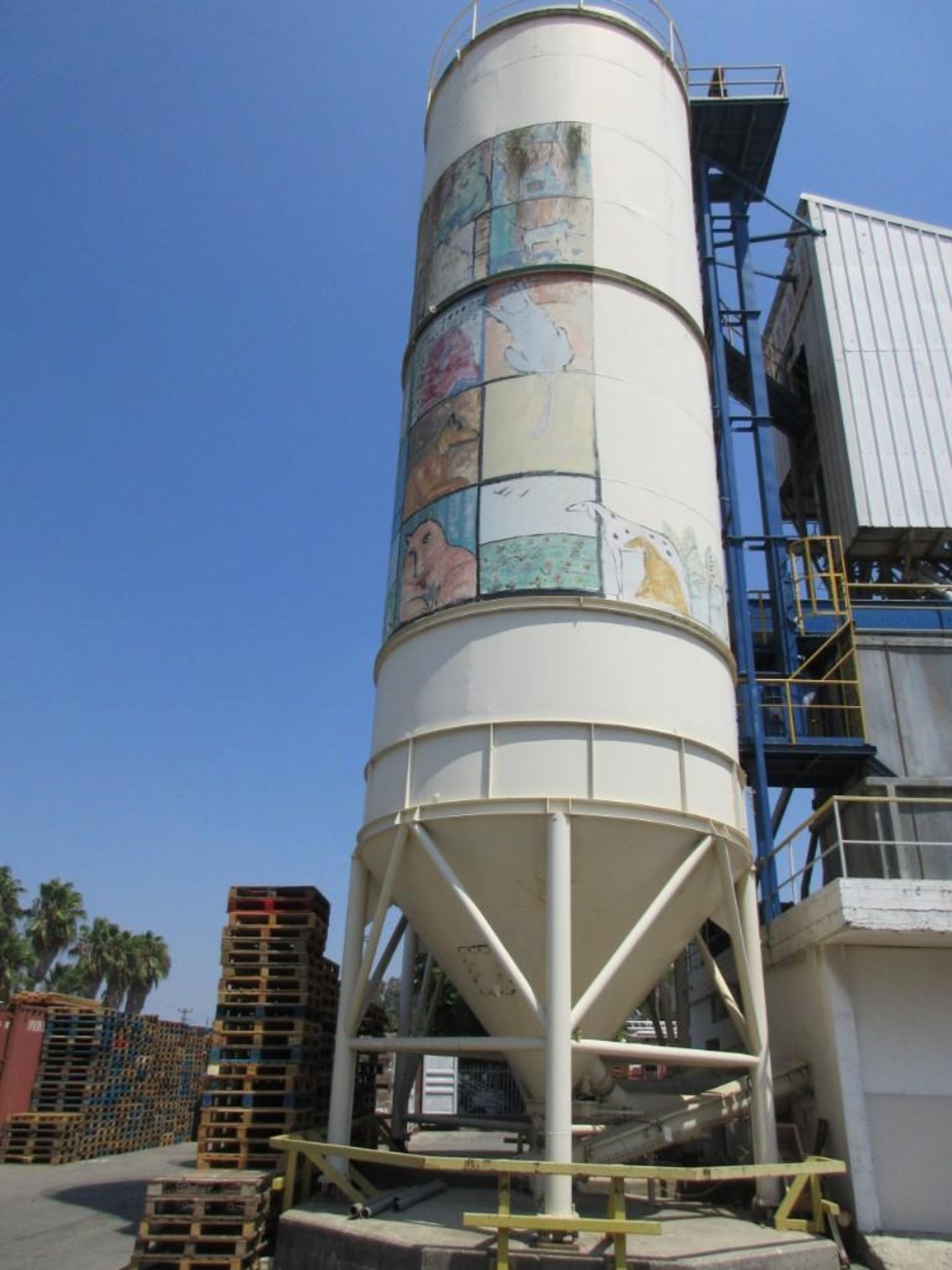 GRAIN SILO