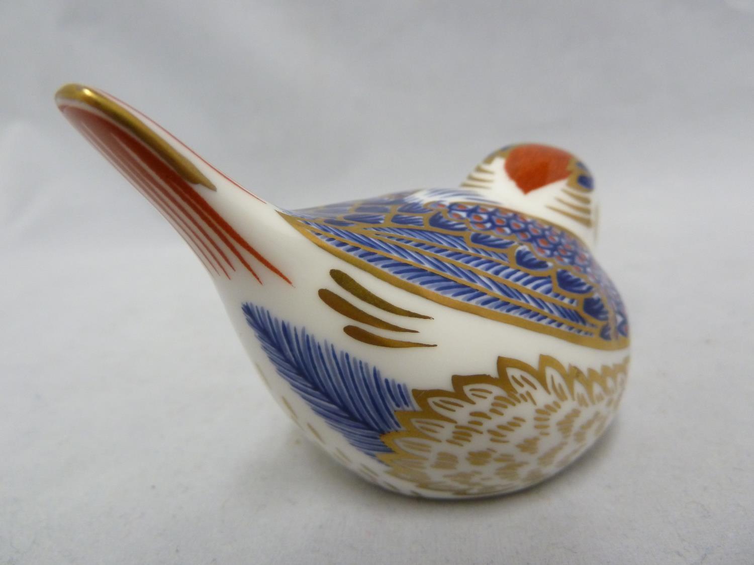 A Sabino glass bird, marked Sabino France; and a Royal Crown Derby Goldcrest bird paperweight, in - Image 4 of 7