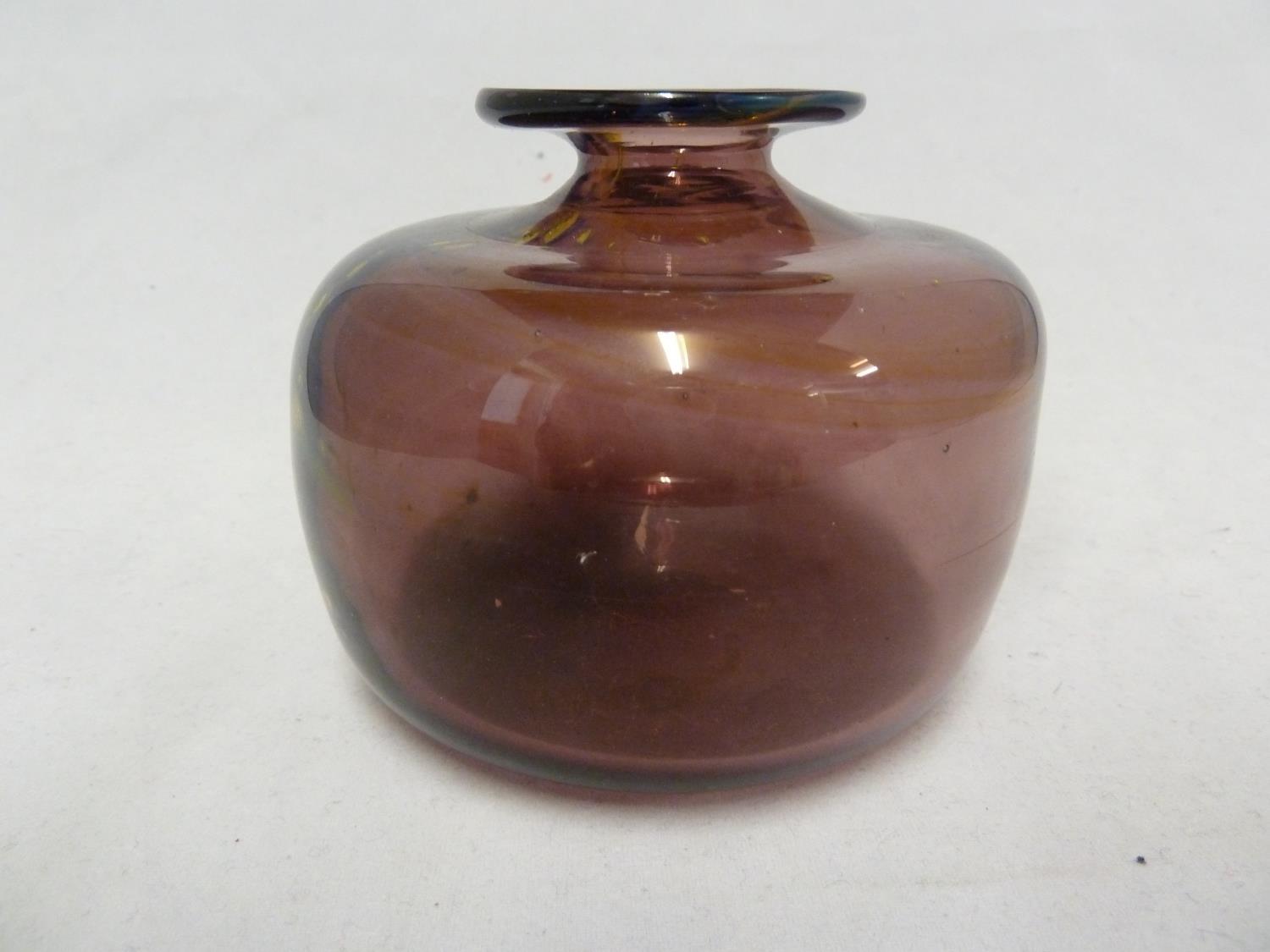 Mdina glass - a mauve squat globular vase with chloride streaking, polished pontil, 9cm high x 10. - Image 8 of 11