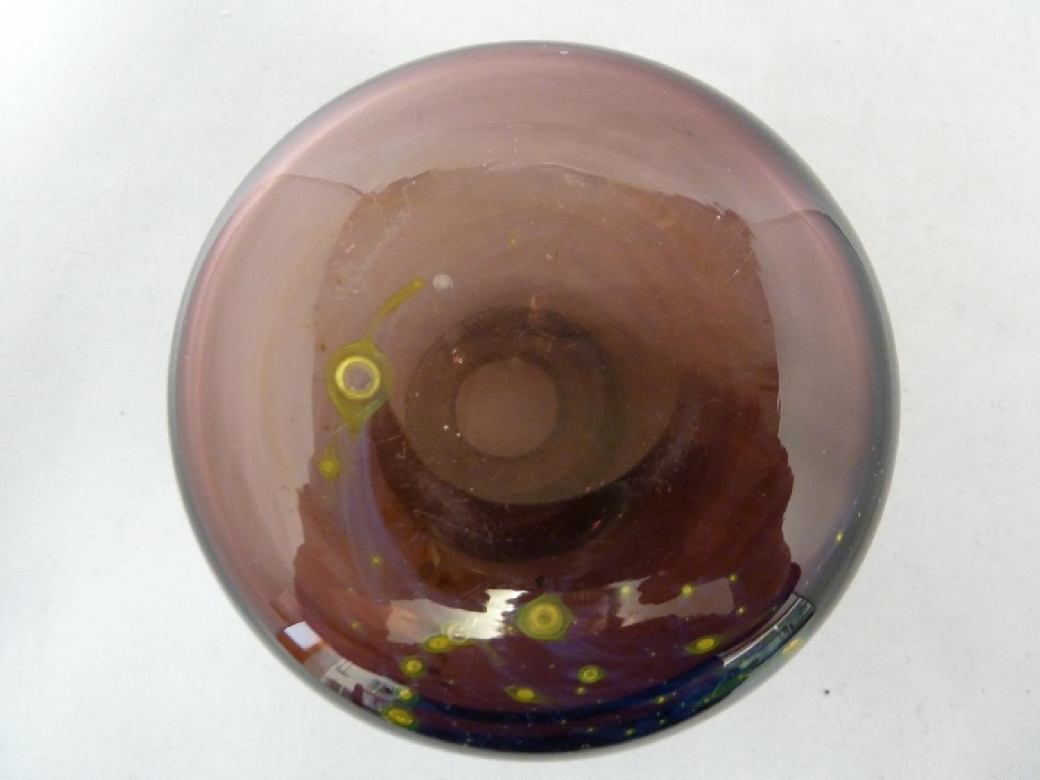 Mdina glass - a mauve squat globular vase with chloride streaking, polished pontil, 9cm high x 10. - Image 6 of 11