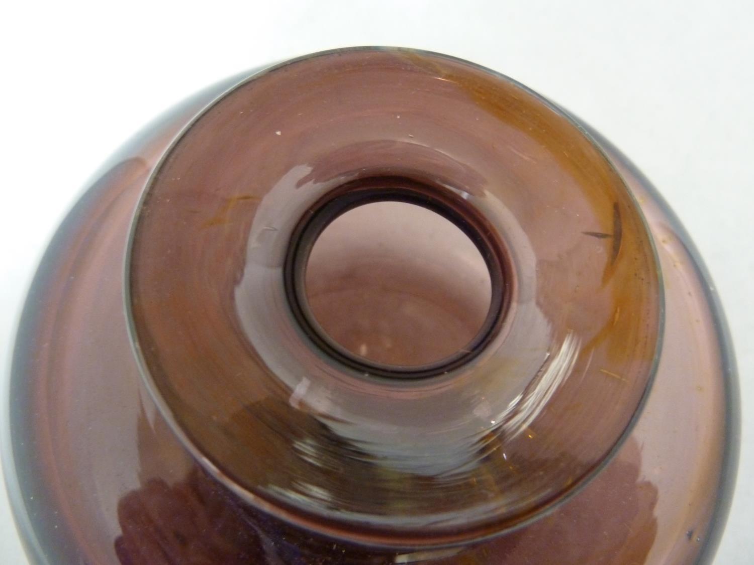 Mdina glass - a mauve squat globular vase with chloride streaking, polished pontil, 9cm high x 10. - Image 3 of 11