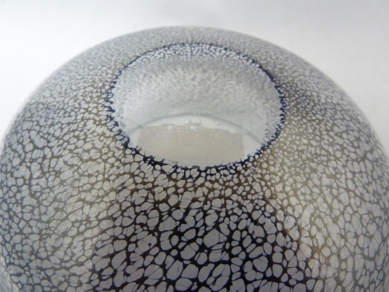 Isle of Wight Glass - Bon Bon range - a large Sherbert Black glass bowl, original label, 14.5cm diam - Image 4 of 5