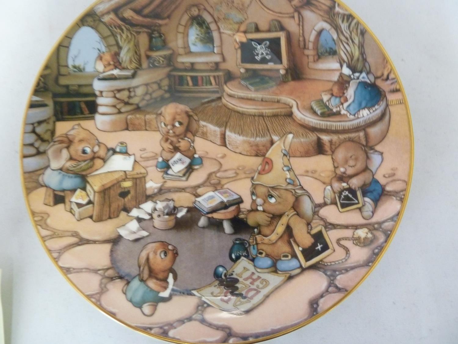 Pendelfin - Two collectors plates - Gingerbread Day, Limited Edition collectors plate, No 357, - Image 5 of 6