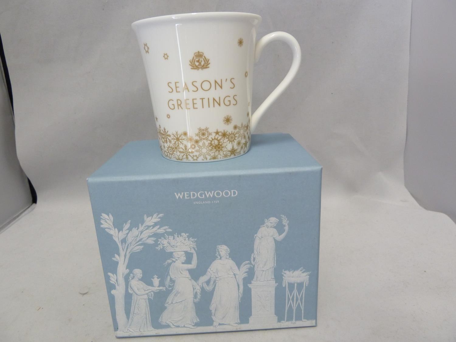 Wedgwood for Cunard - Queen Elizabeth - Queen Mary 2 - Queen Victoria, six 'Seasons Greetings' - Image 10 of 17