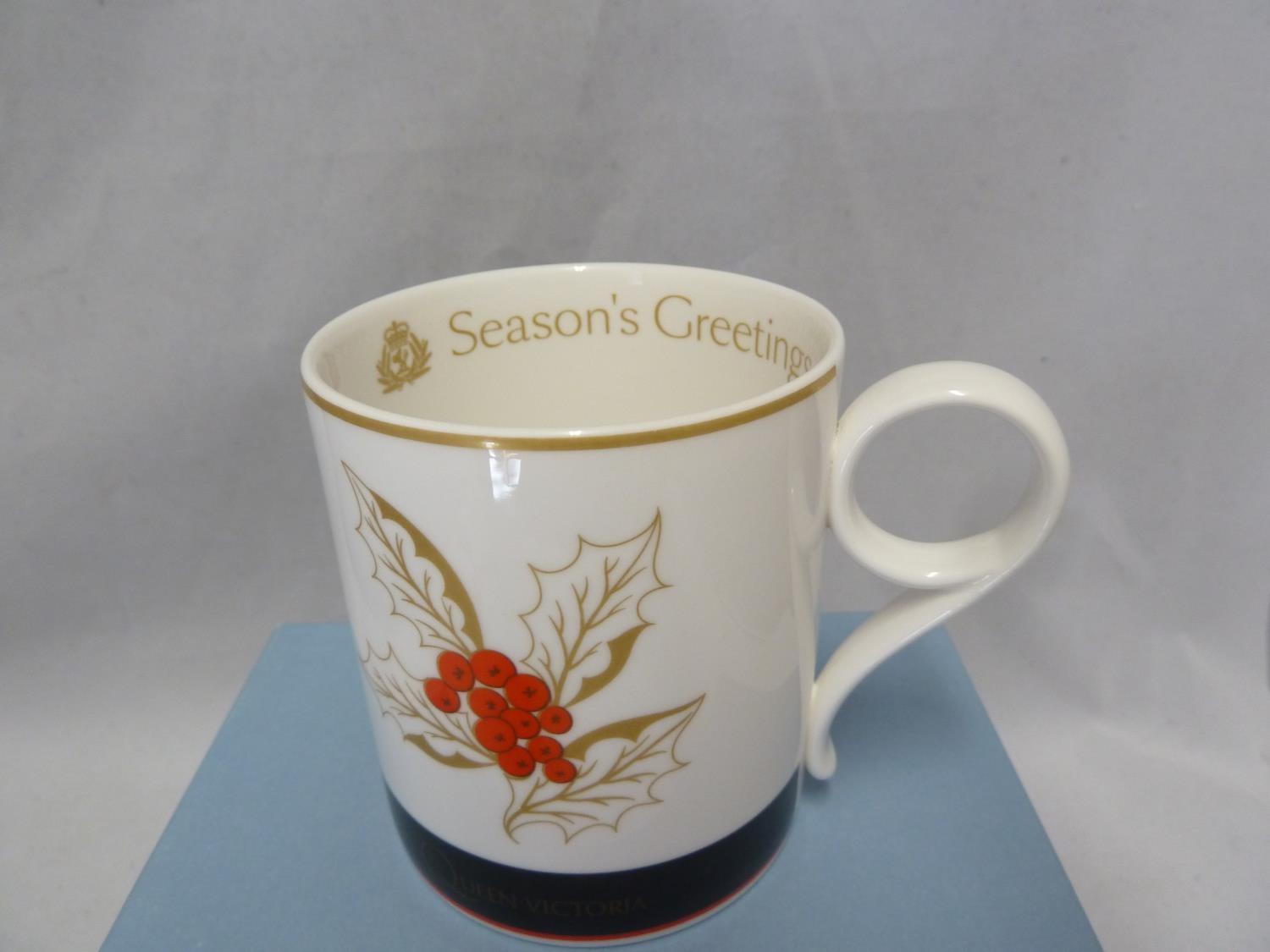 Wedgwood for Cunard - Queen Elizabeth - Queen Mary 2 - Queen Victoria, six 'Seasons Greetings' - Image 3 of 17