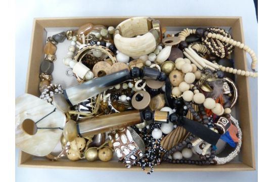 A quantity of African inspired costume jewellery (qty) - Image 1 of 4