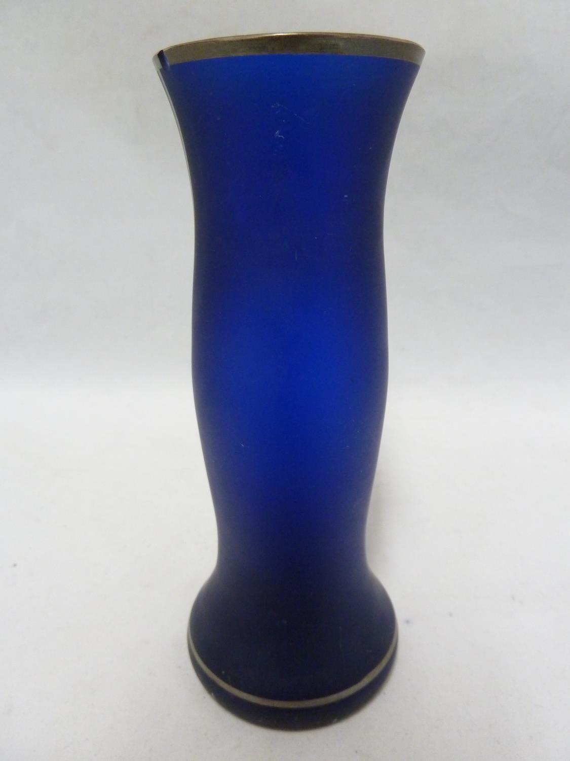 Three Continental glass items - comprising:a cobalt blue frosted glass vase of bellied cylindrical - Image 9 of 12