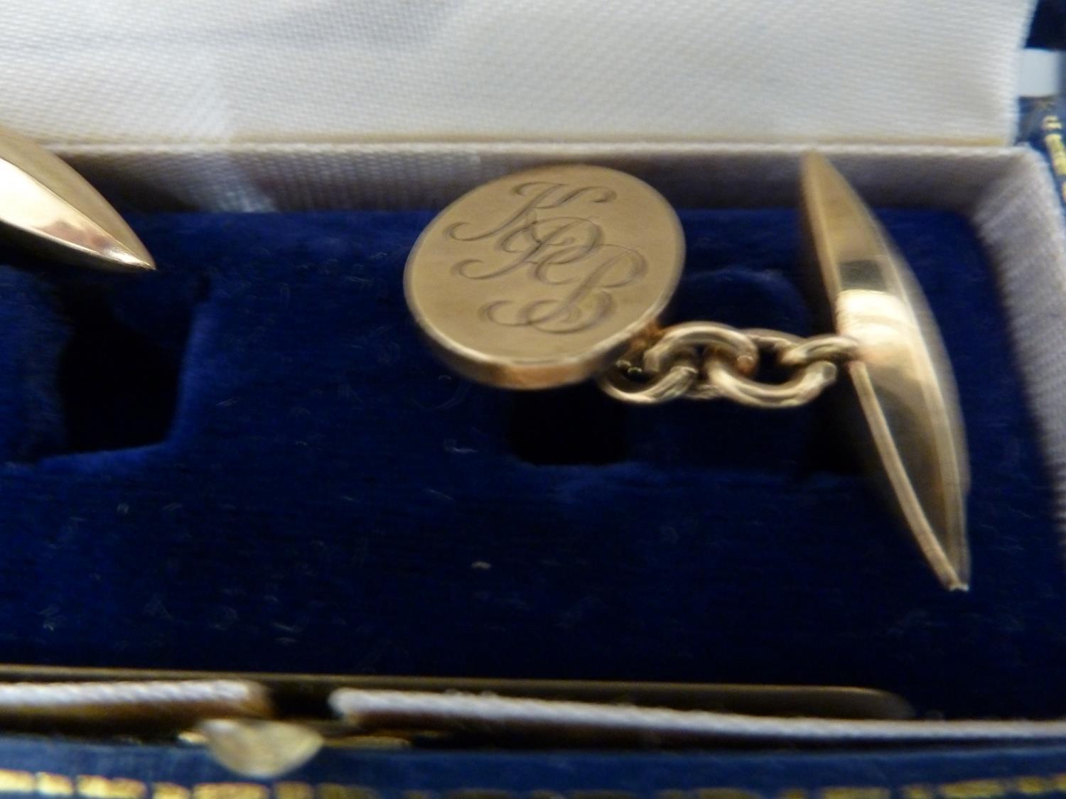 A pair of 9ct yellow gold Gentlemans cufflinks, in Mappin and Webb box, 11 grms approx; one other - Image 4 of 11