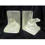 Hale Thompson - a pair of frosted glass book-ends, in the form of Polar bears on icebergs, 15.8 cm