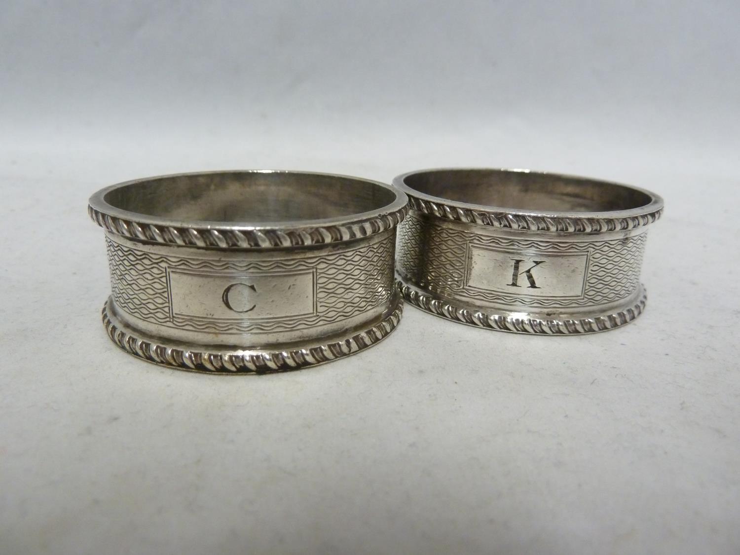 Seven silver napkin rings, including two pairs, various dates and makers, 190 grms approx (7) - Image 16 of 16