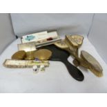 Vintage Acessories - Various stickpins and bar brooches and hatpins; three powder compacts; a