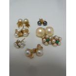 Seven pairs of pearl stud earrings, yellow metal fittings (7)