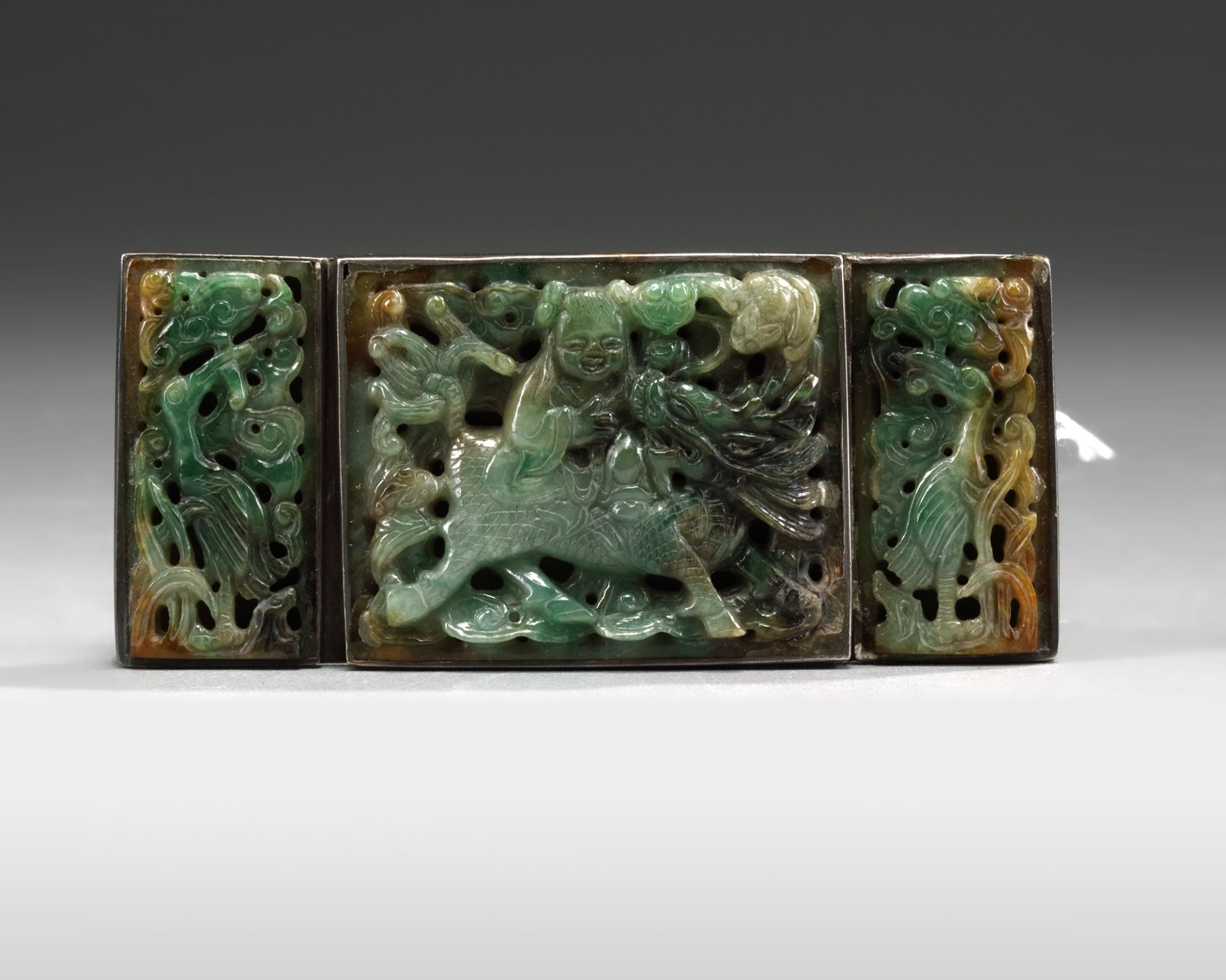 TWO CHINESE JADE INSET BELTBUCKLES - Bild 3 aus 5