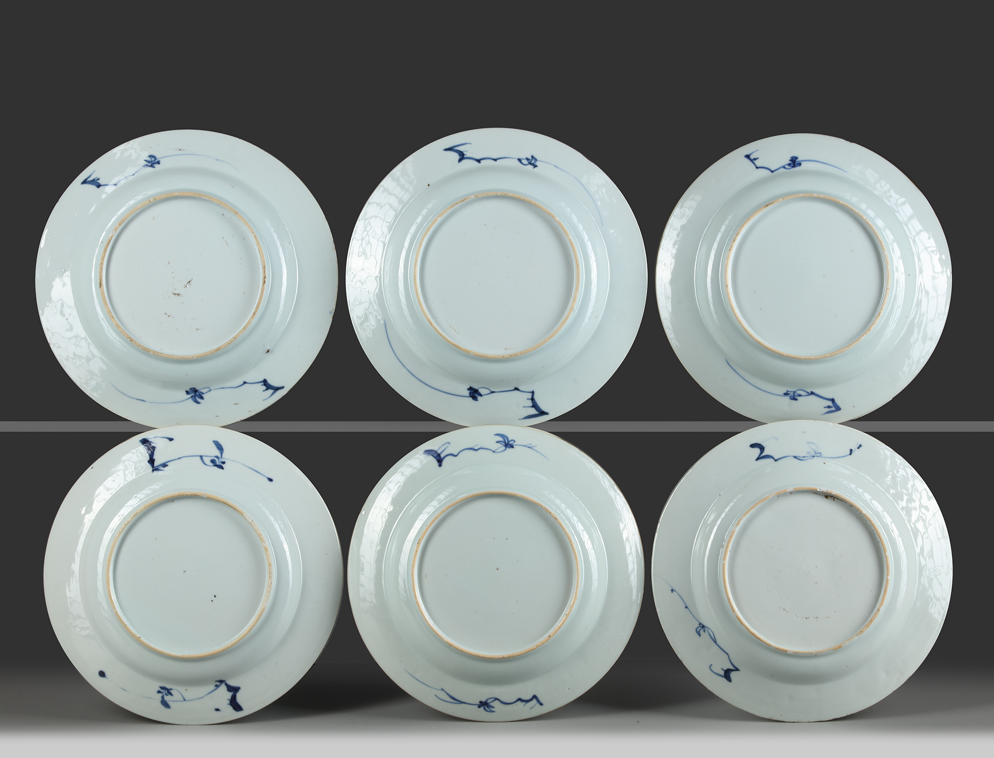 SIX BLUE AND WHITE WESTERN CHAMBER DISHES - Image 2 of 2