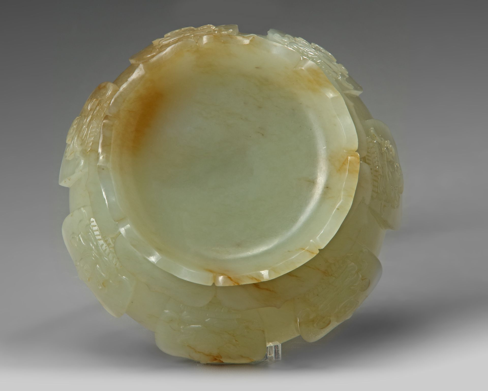 A CHINESE PALE AND RUSSET CARVED JADE 'LOTUS' CENSER - Image 4 of 4