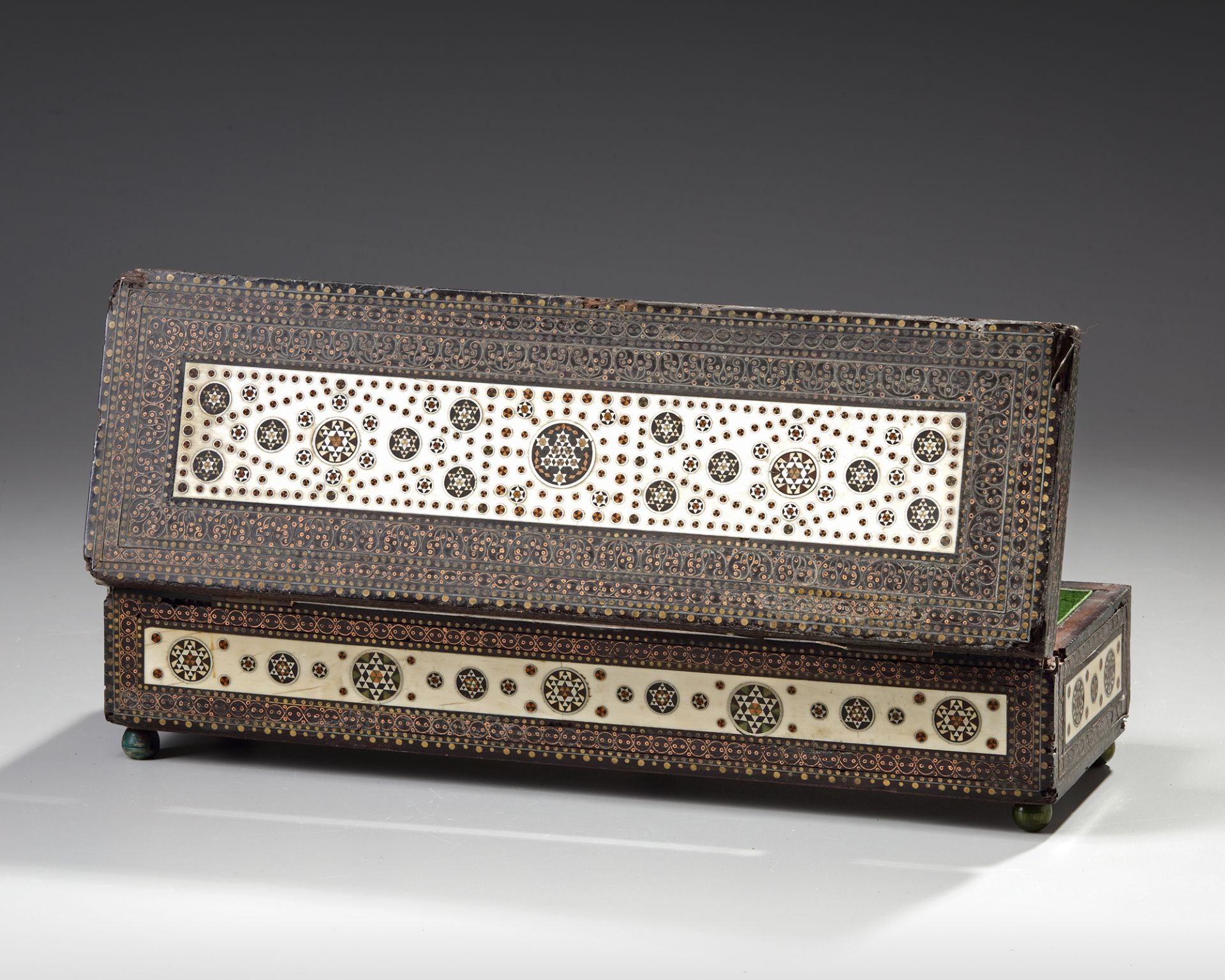 AN OTTOMAN WOODEN BONE- WITH- SILVER AND COPPER INLAID BOX - Image 3 of 3