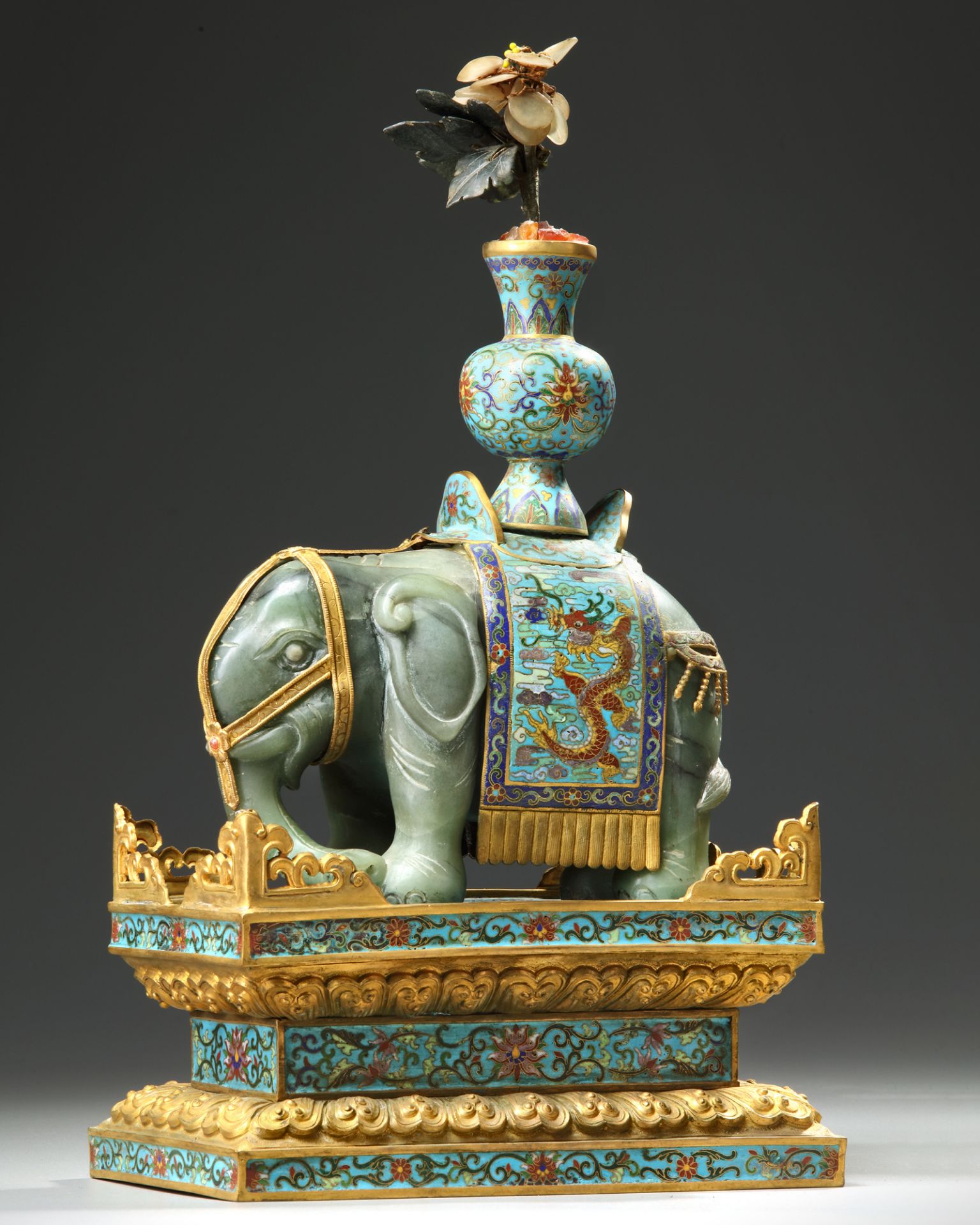 A CHINESE JADE AND CLOISONNÉ CAPARISONED ELEPHANT ON A CLOISONNÉ BASE - Image 2 of 6