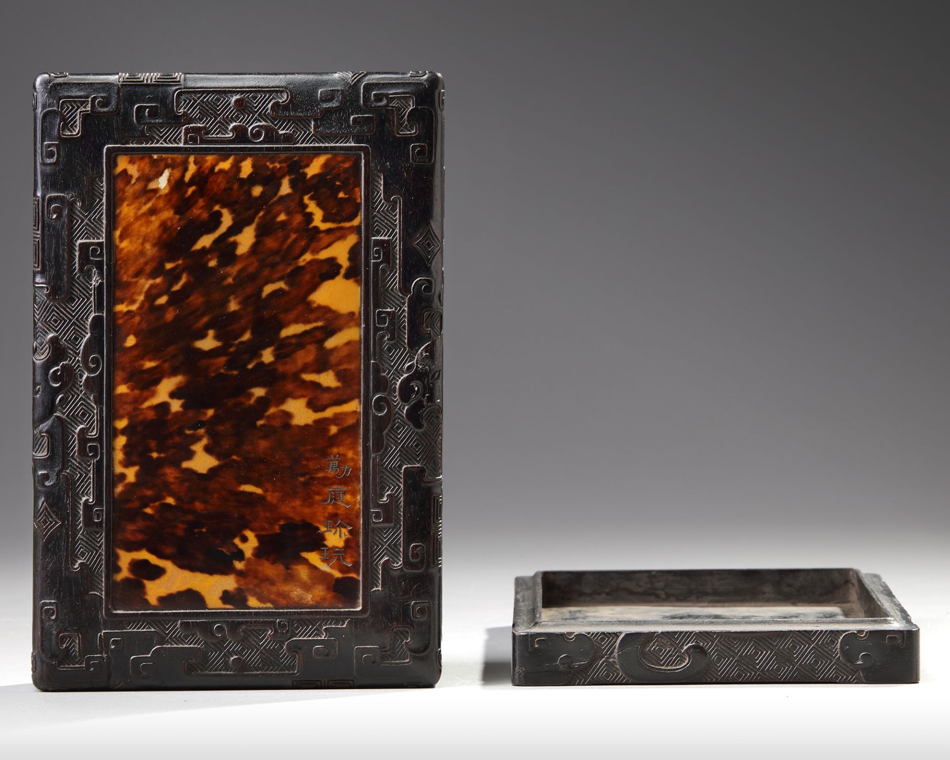 A CHINESE HARDWOOD AND FAUX-TORTOISESHELL BOX AND COVER - Image 2 of 4