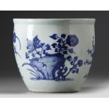 A CHINESE BLUE AND WHITE JARDINIÈRE